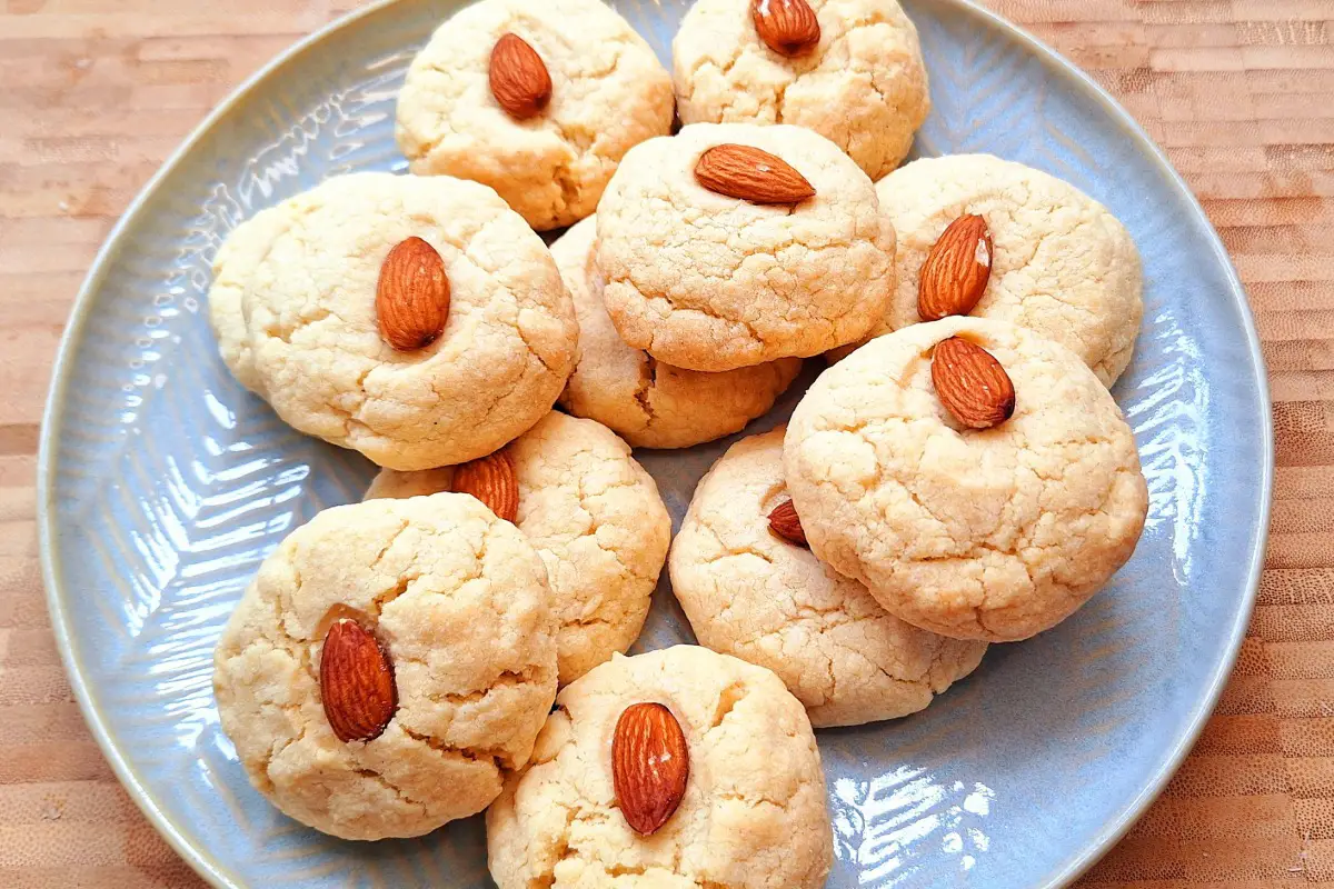 Irresistible Naan Khatai: Your Perfect Homemade Cookie Delight