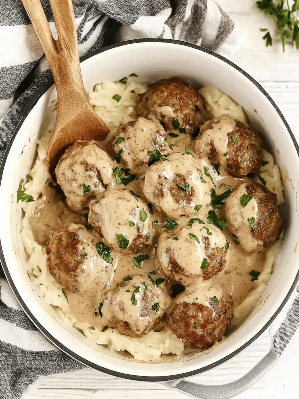 Easy Instant Pot Swedish Meatballs