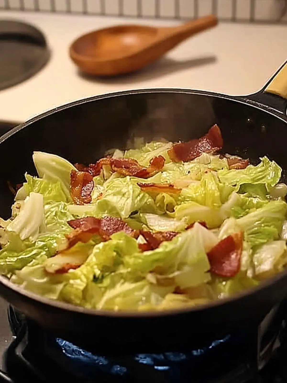 Delicious Homestyle Stir Fried Taiwanese Cabbage with Bacon 2 Homestyle Stir Fried Taiwanese Cabbage with Bacon