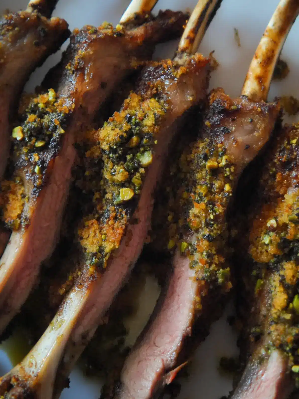 Pistachio Lamb Chops with Breadcrumbs: A Flavorful Delight 2 Lamb chops with breadcrumbs and pistachio